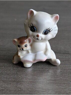 Josef Originals PERSIAN KITTEN WITH MOUSE w/Book 2” Figurines c. 1985 Joseph Vtg